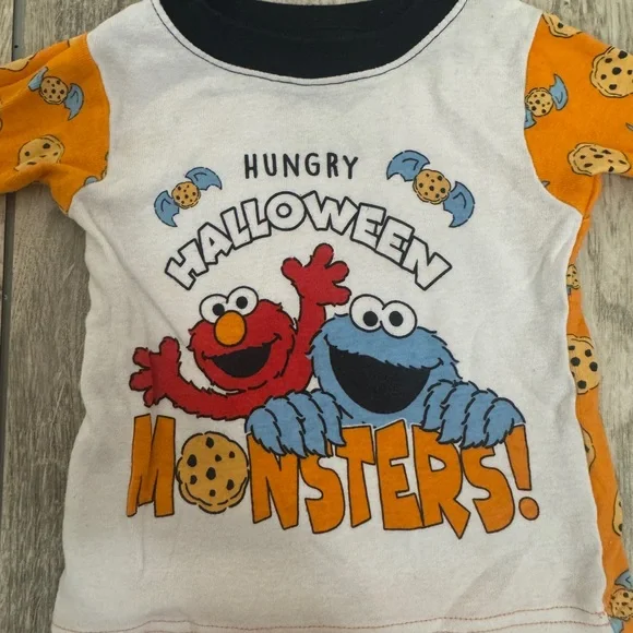 Sesame Street Halloween Pajama Set - Orange and White - Picture 2 of 7